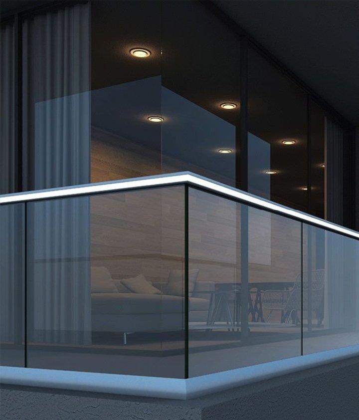 Aluminium glass railing