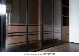 Wardrobe glass and mirror design